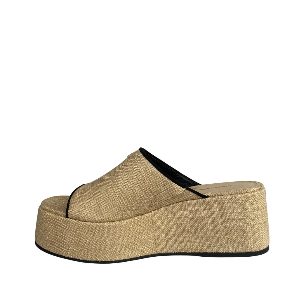 Larroude NEW Charli Mule Platform Natural Raffia Black Trim Gold Logo Womens 8.5